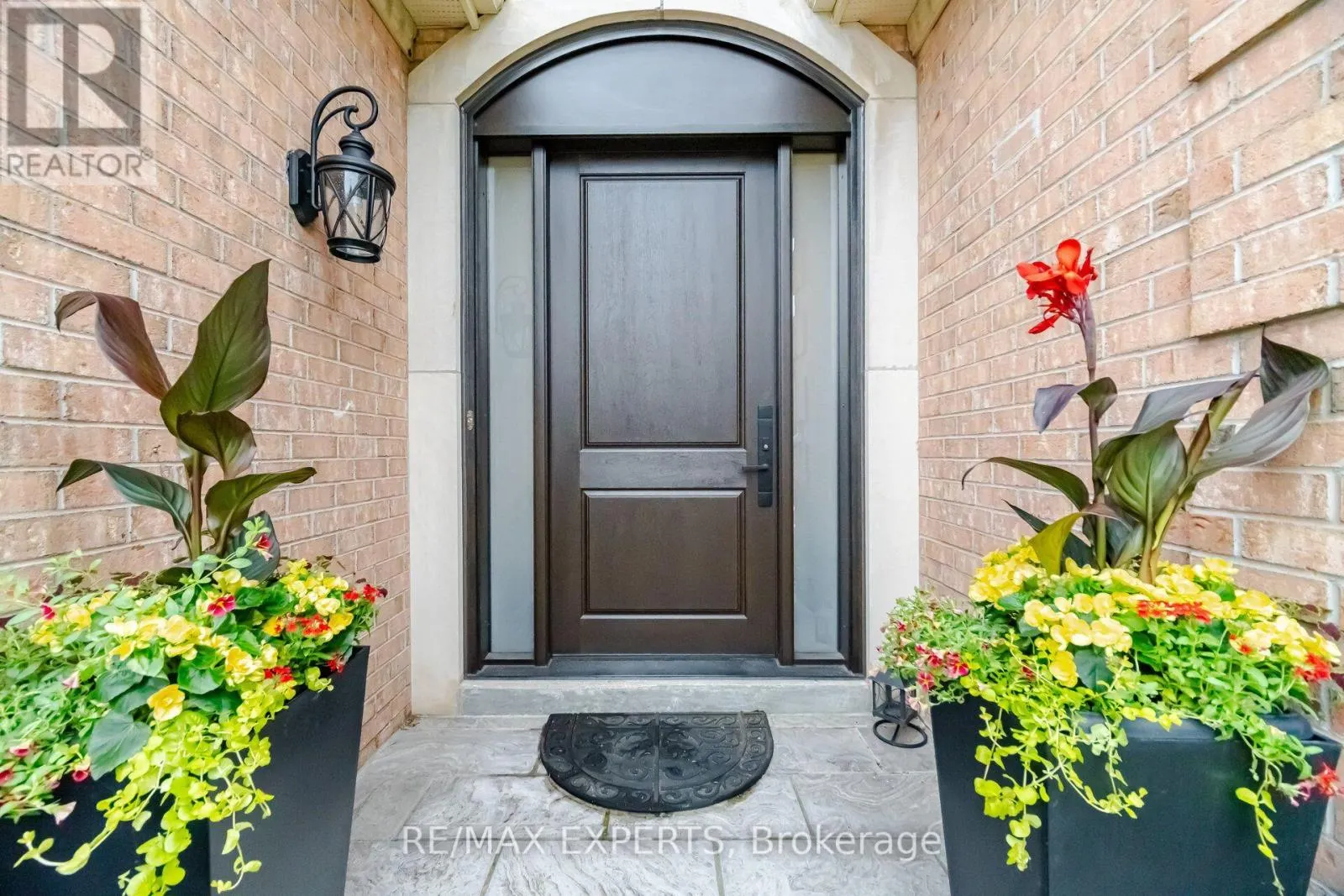904 DAMASCUS COURT
