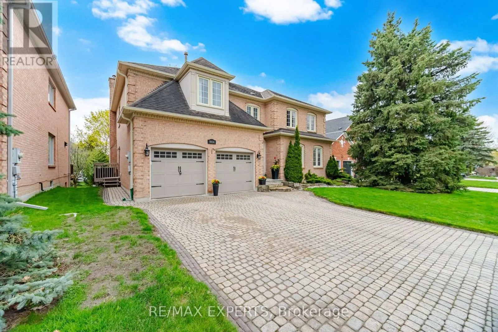 904 DAMASCUS COURT