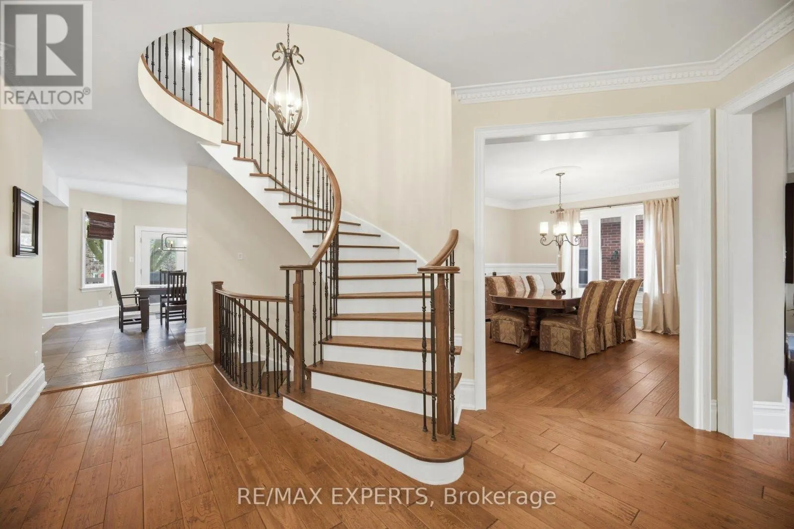 904 DAMASCUS COURT