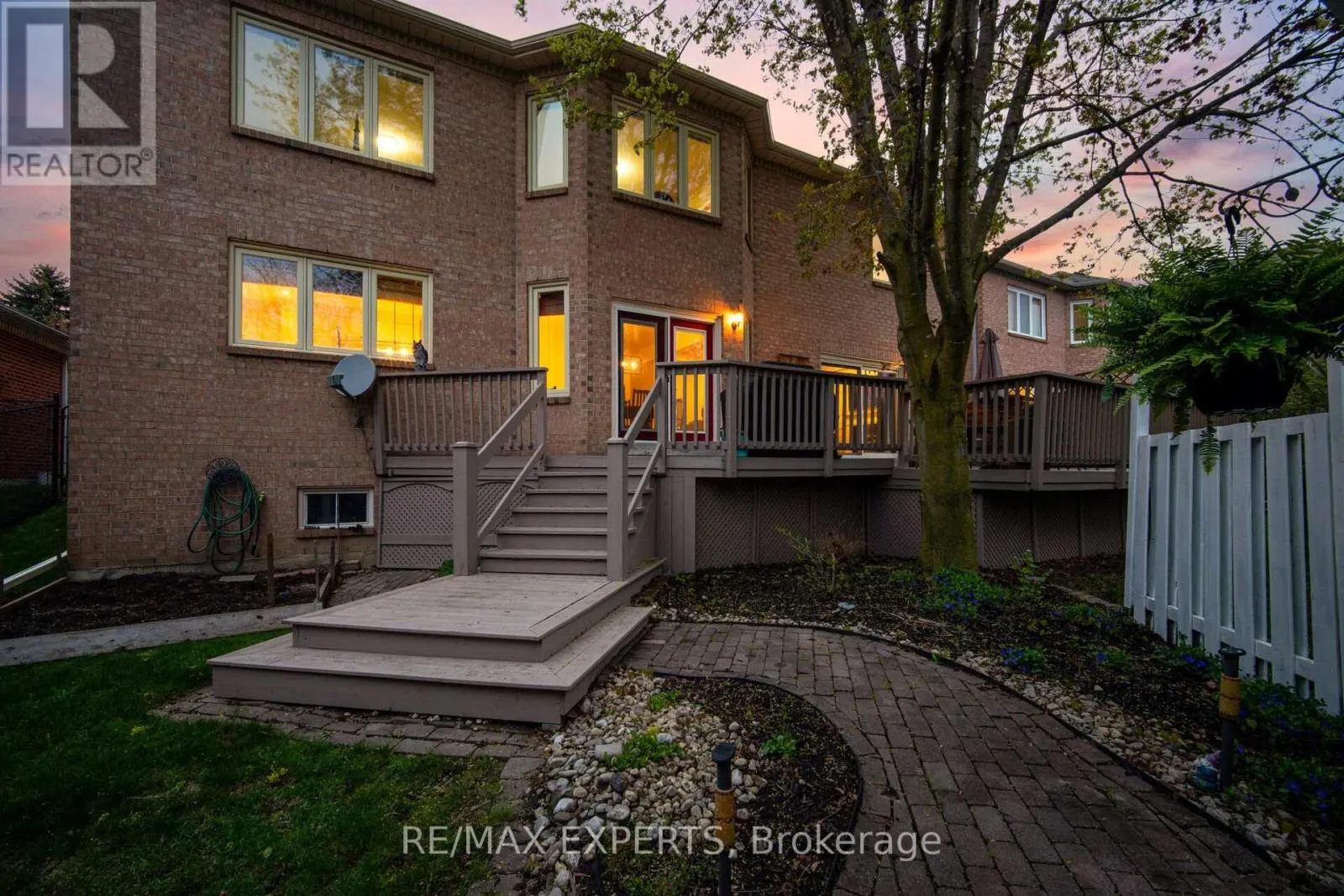 904 DAMASCUS COURT