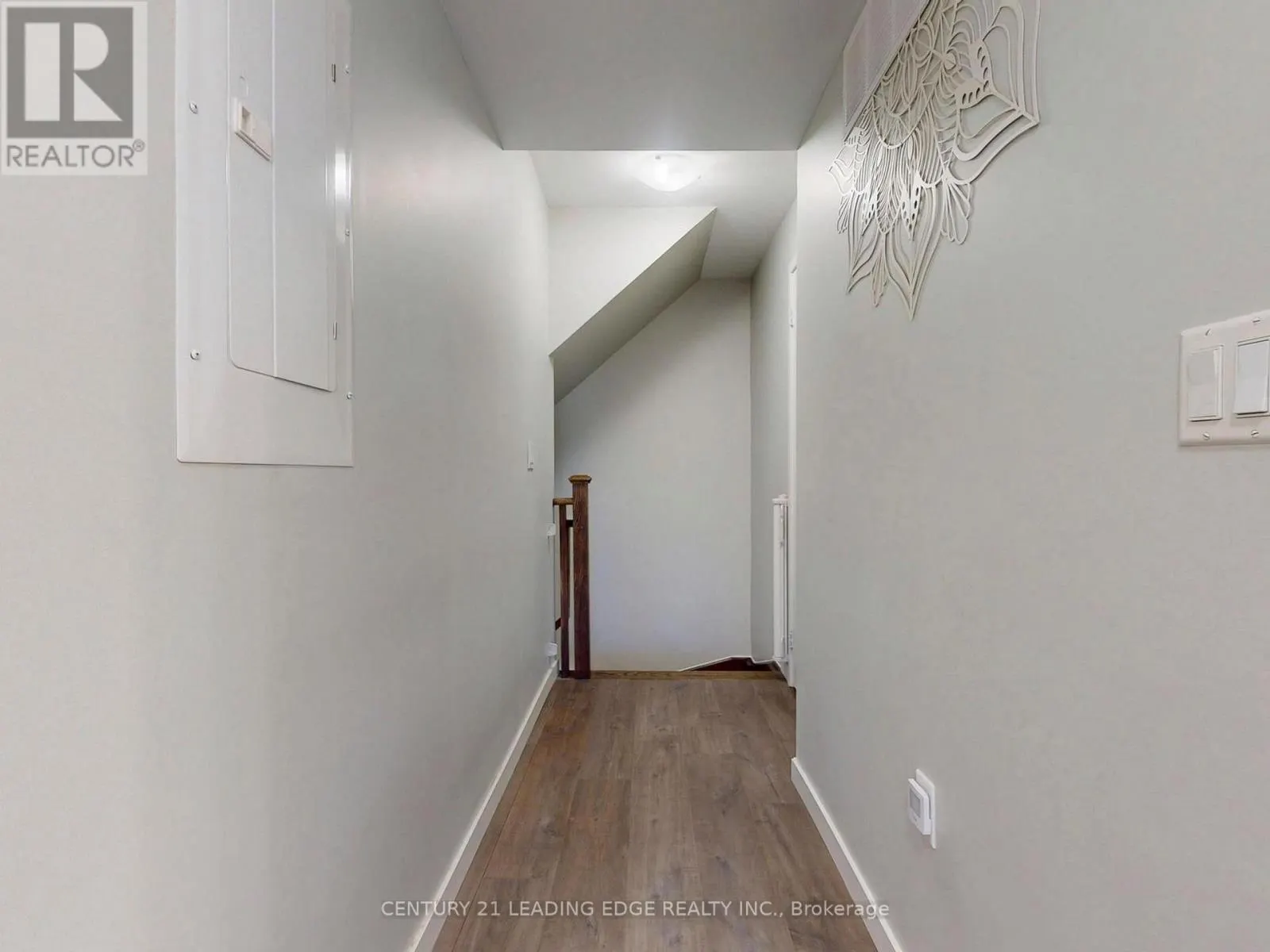 119 - 600 ALEX GARDNER CIRCLE