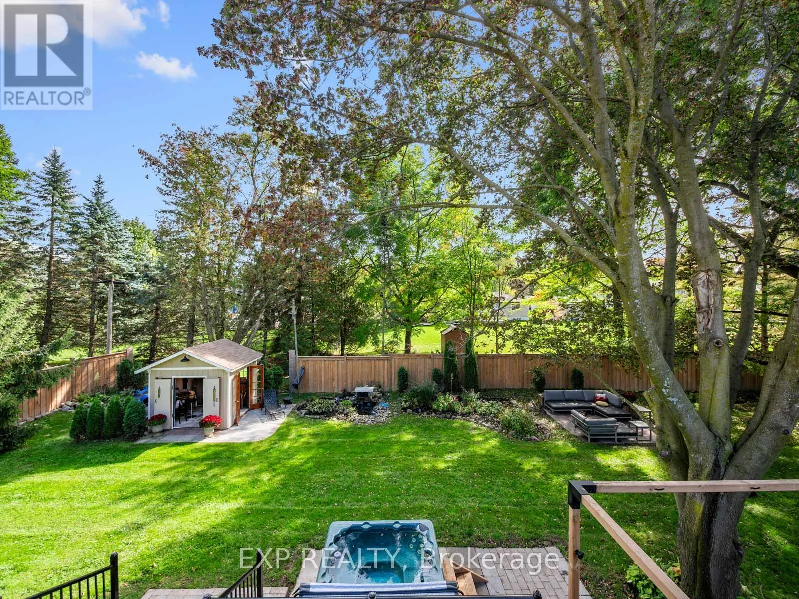 25 MORTON AVENUE