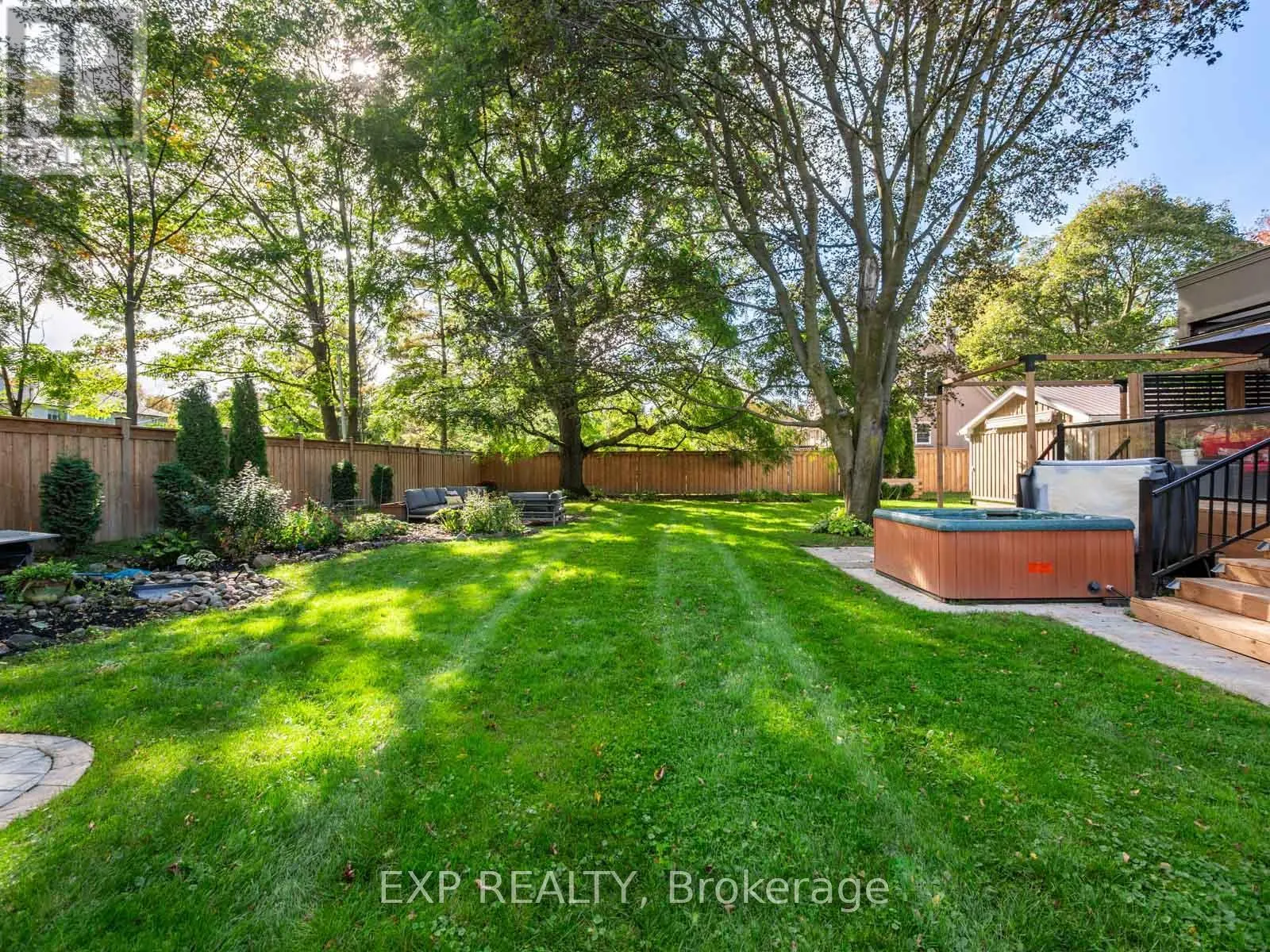 25 MORTON AVENUE