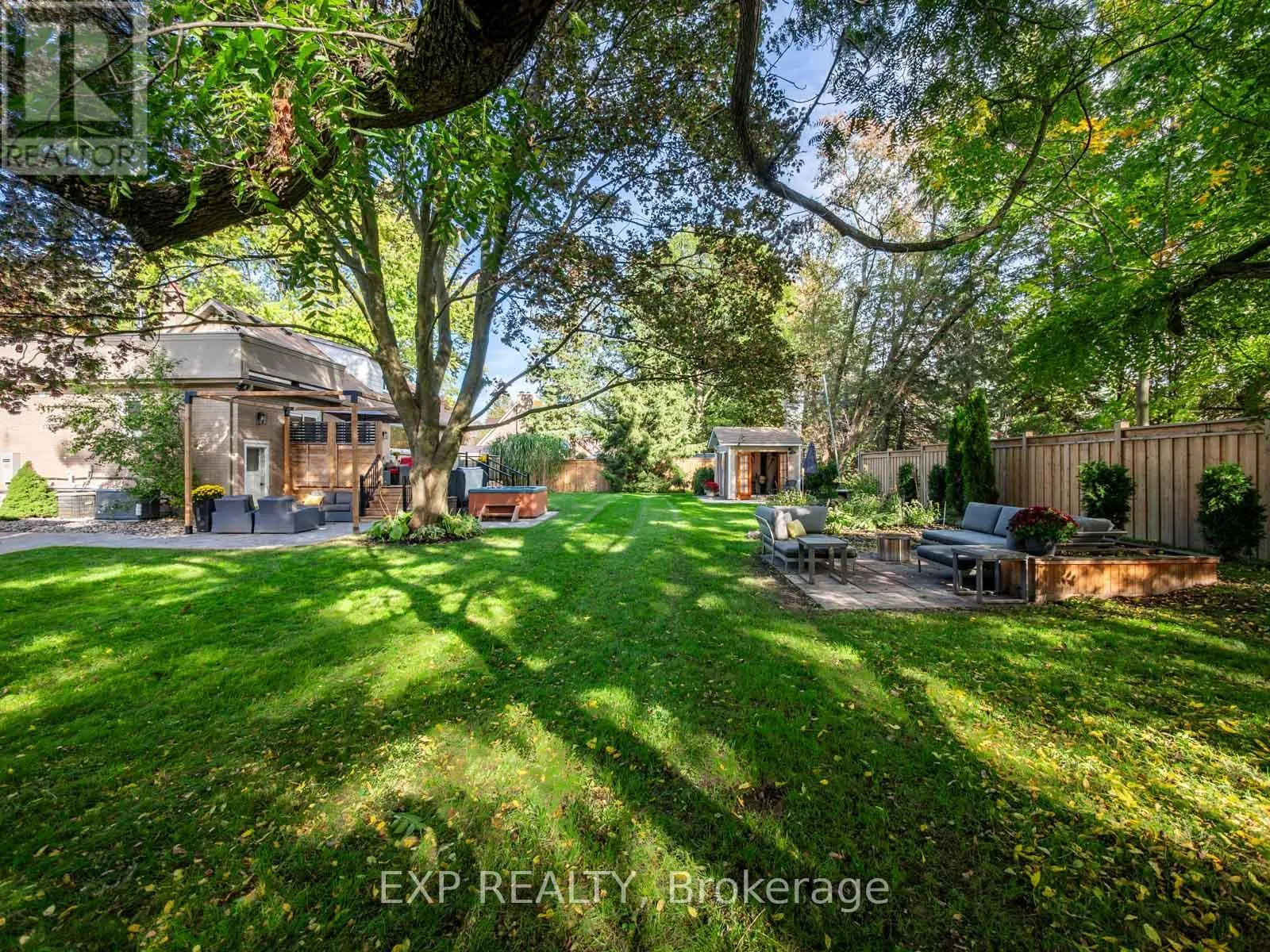25 MORTON AVENUE