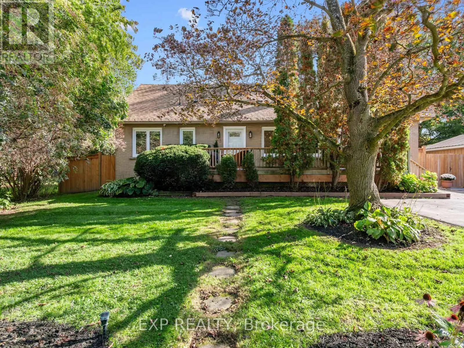 25 MORTON AVENUE