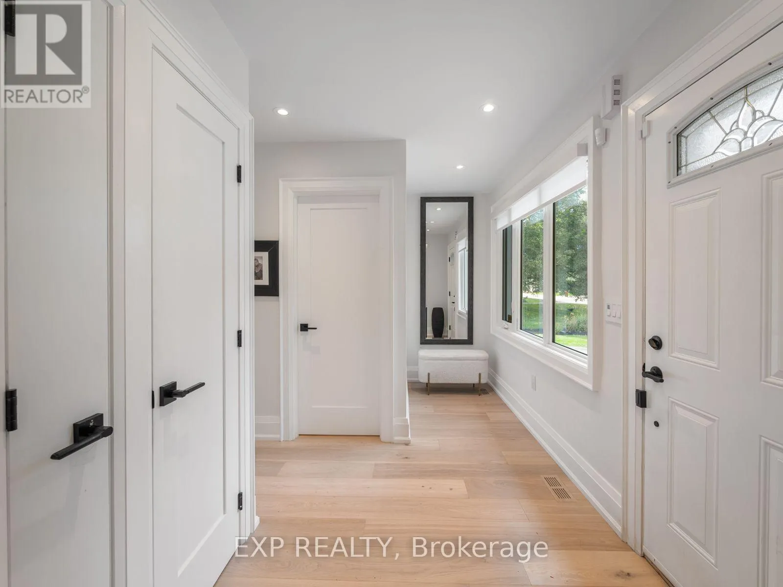 25 MORTON AVENUE
