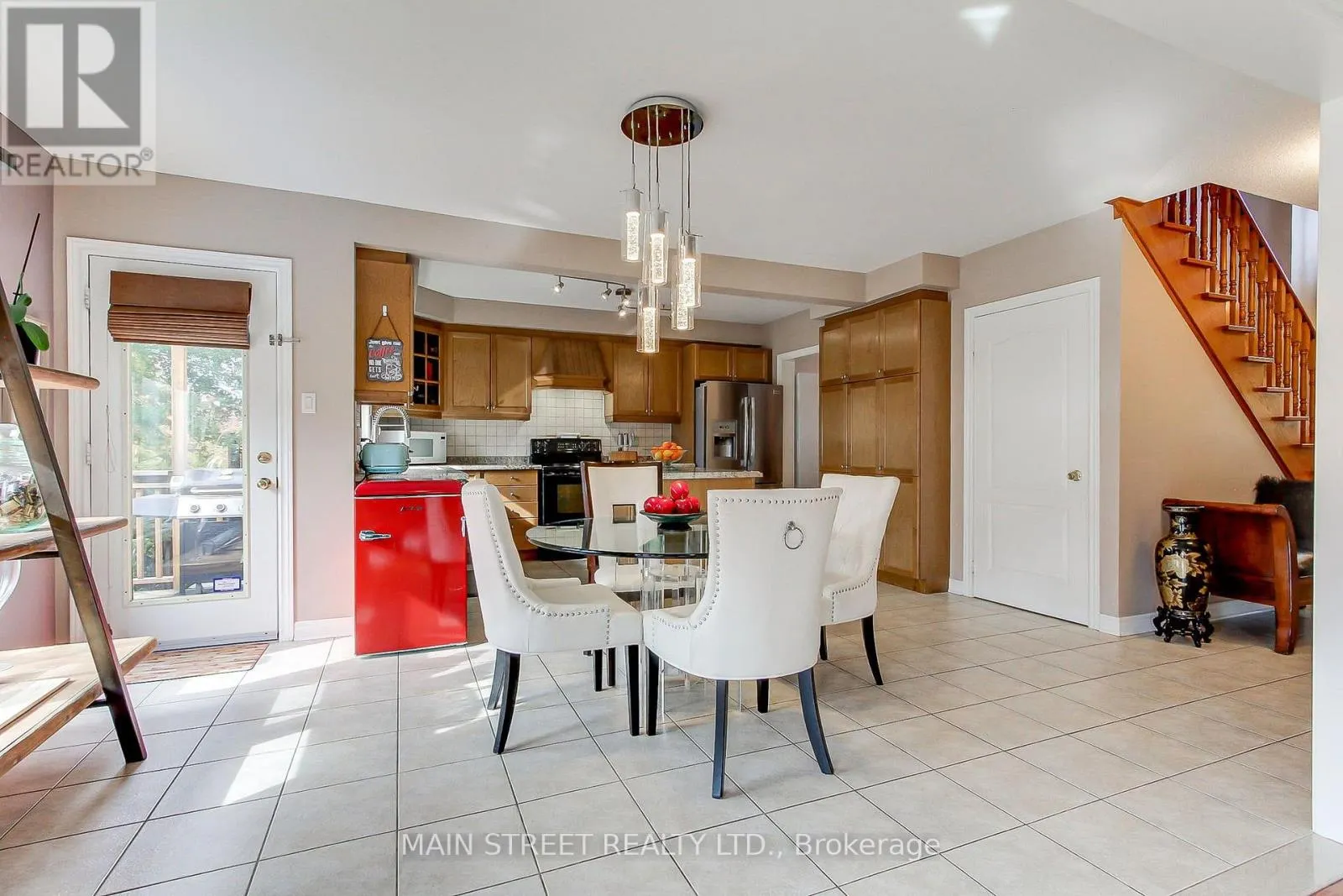 196 WAINSCOT AVENUE