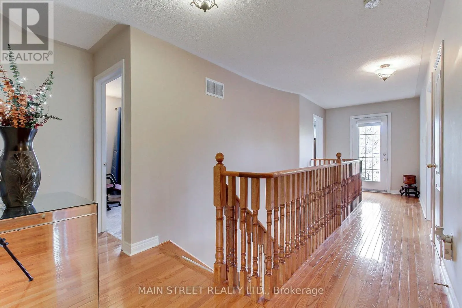 196 WAINSCOT AVENUE