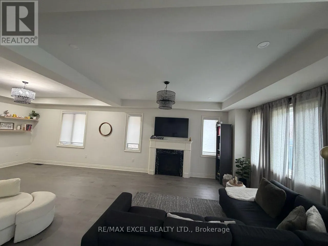 123 FALLHARVEST WAY
