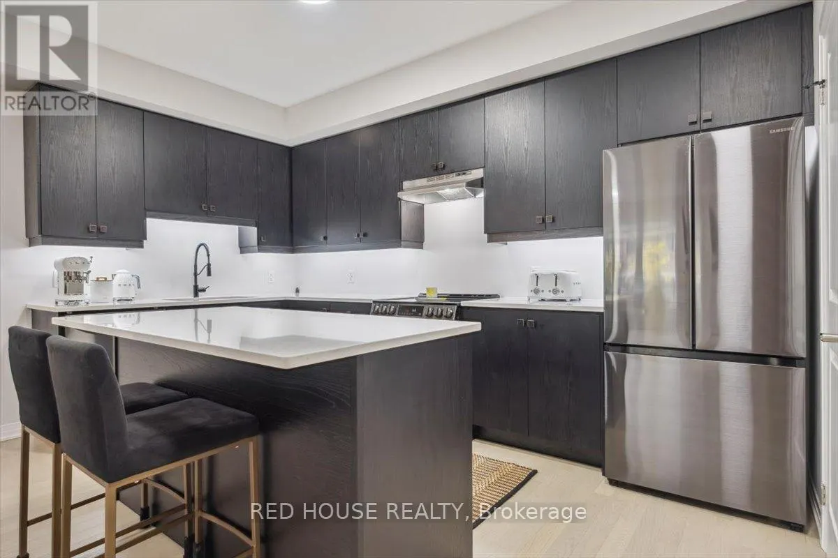 7 - 40 BAYNES WAY