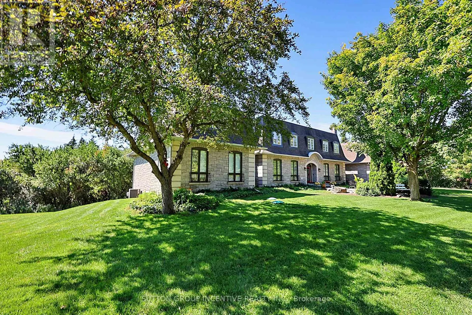 25 BOVAIR TRAIL