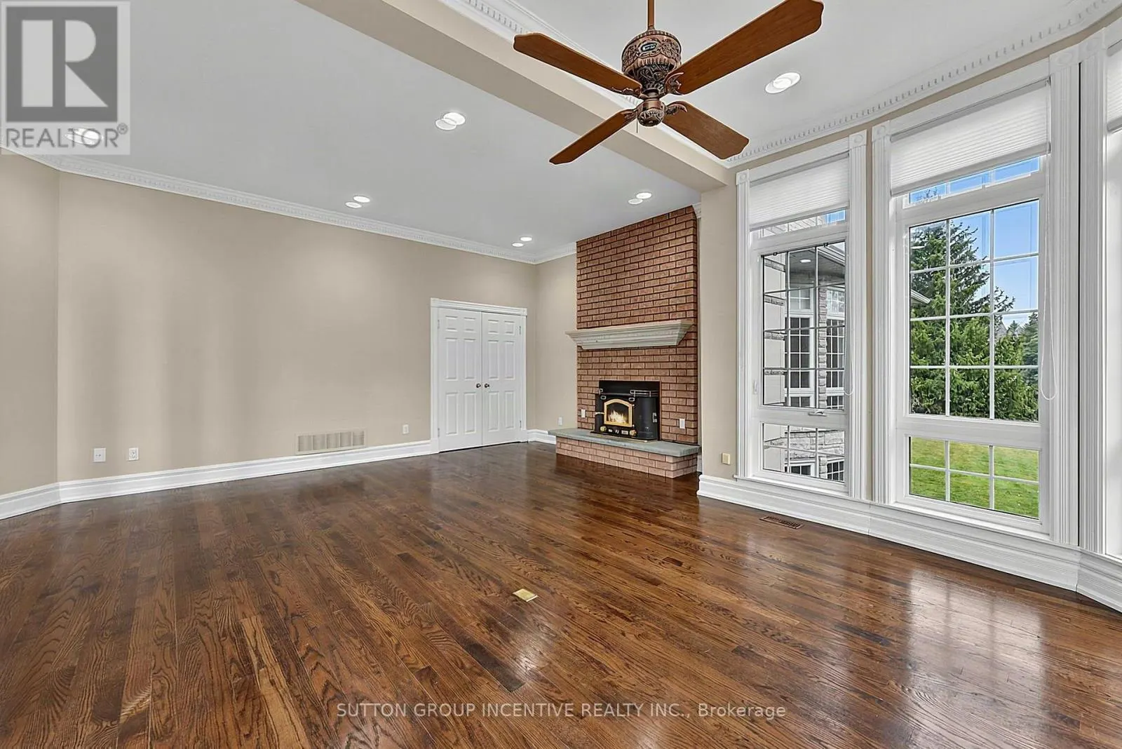 25 BOVAIR TRAIL