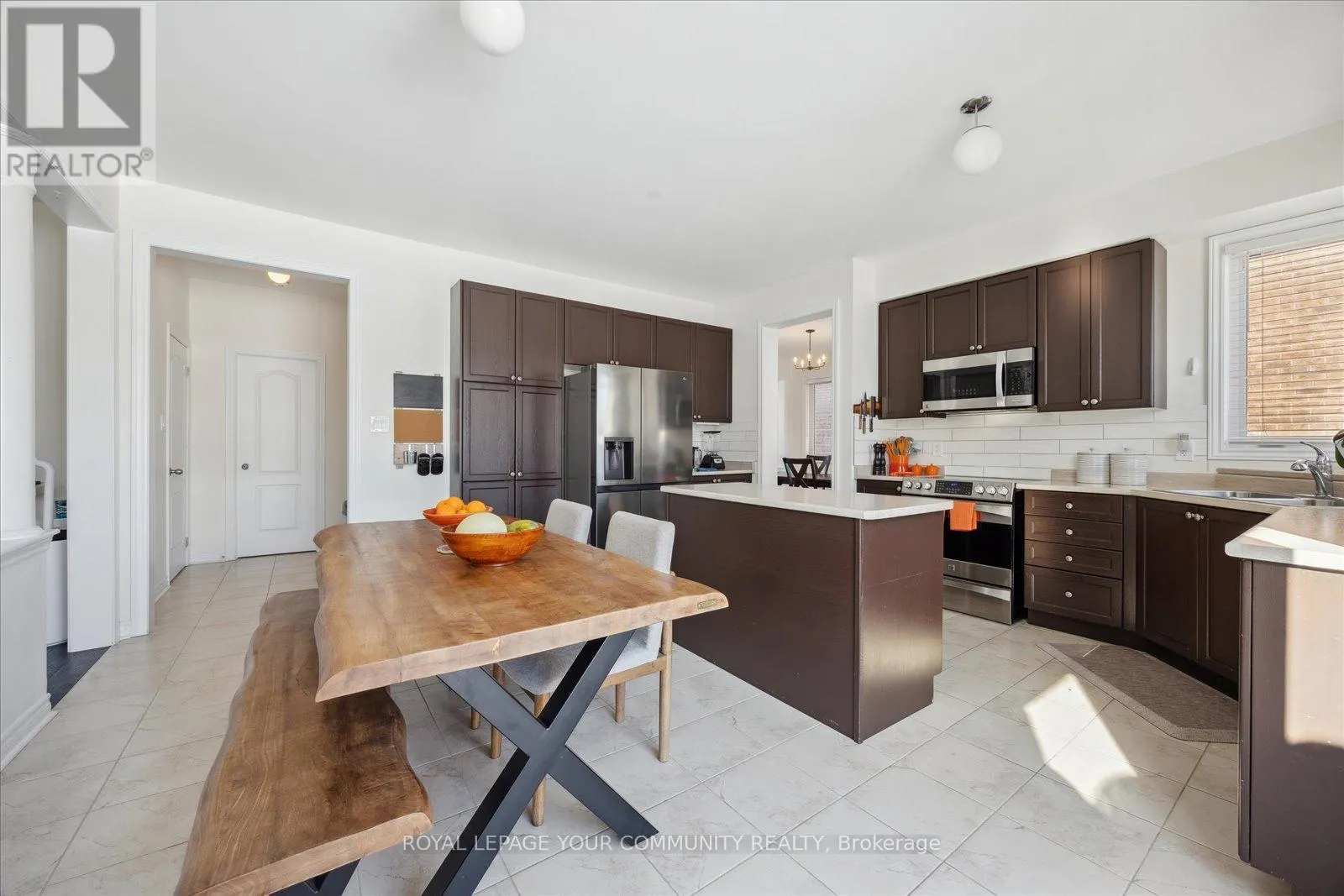 93 MOUNT CRESCENT