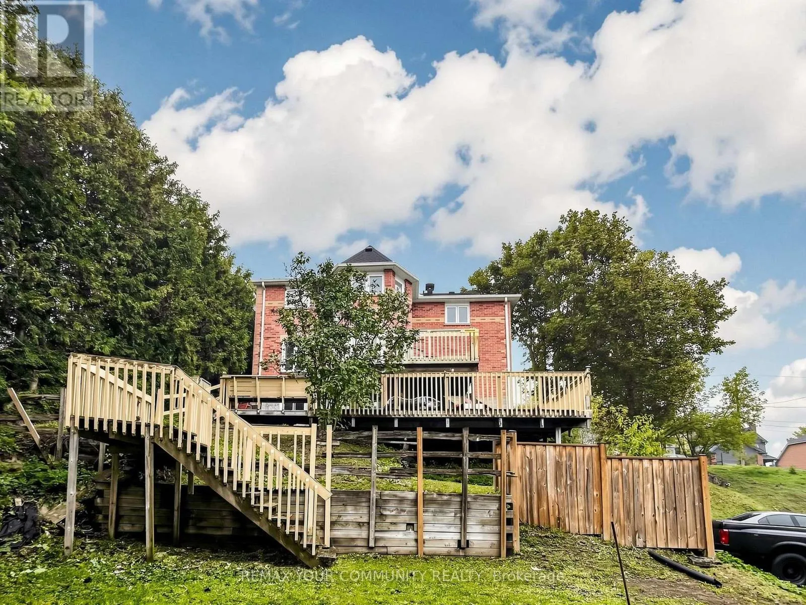 27 MITCHELL AVENUE