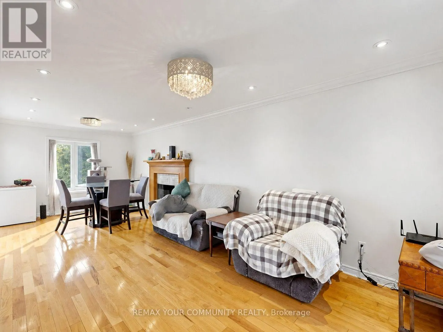 27 MITCHELL AVENUE