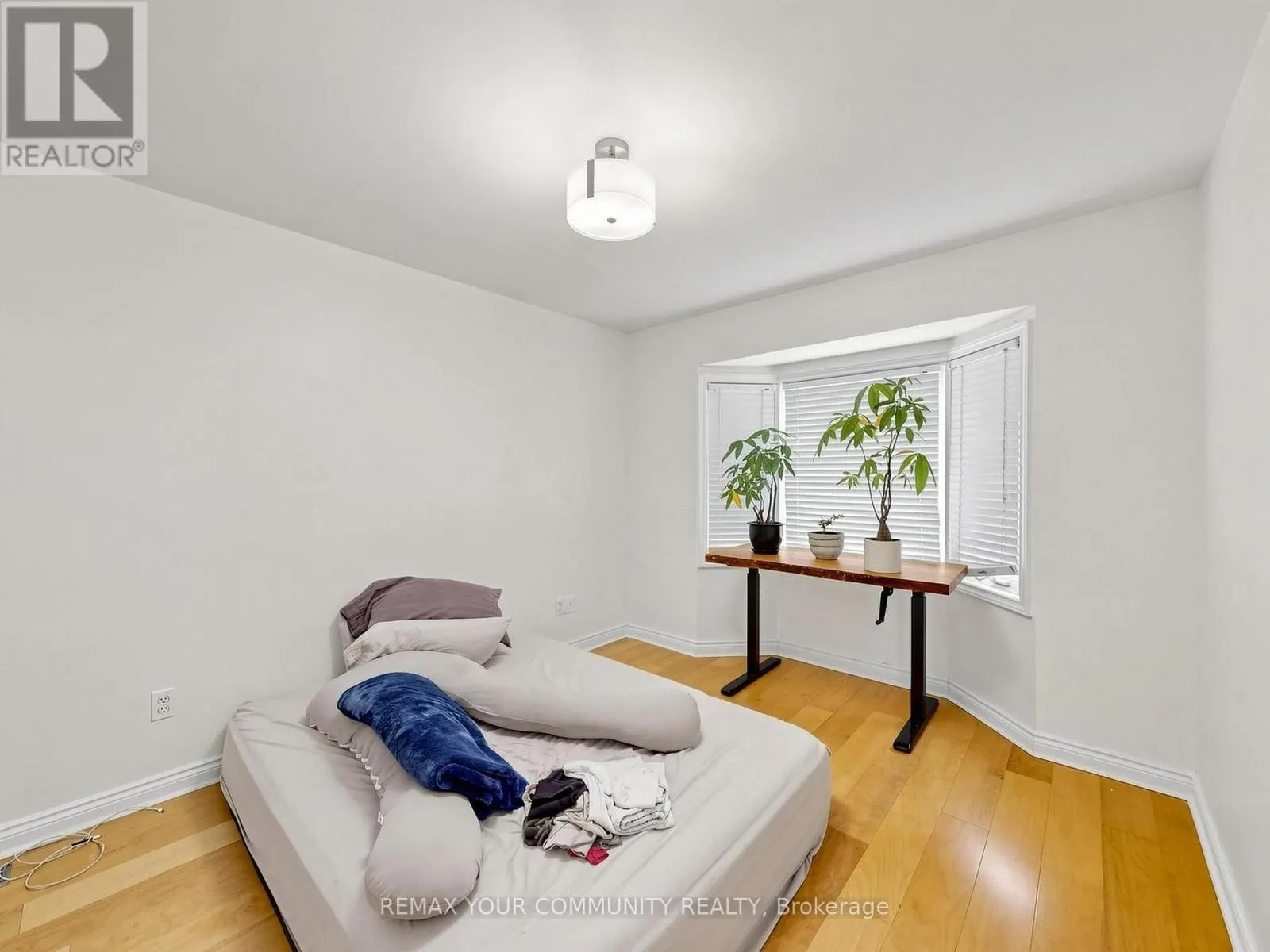 27 MITCHELL AVENUE
