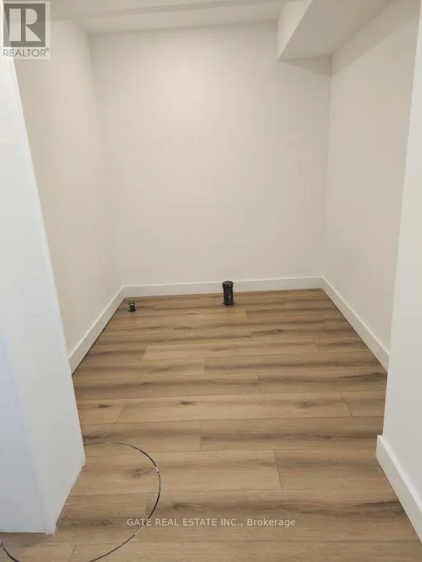 27 MONEYPENNY PLACE