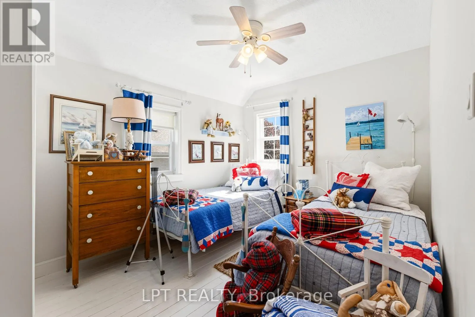 145 LAKE DRIVE N