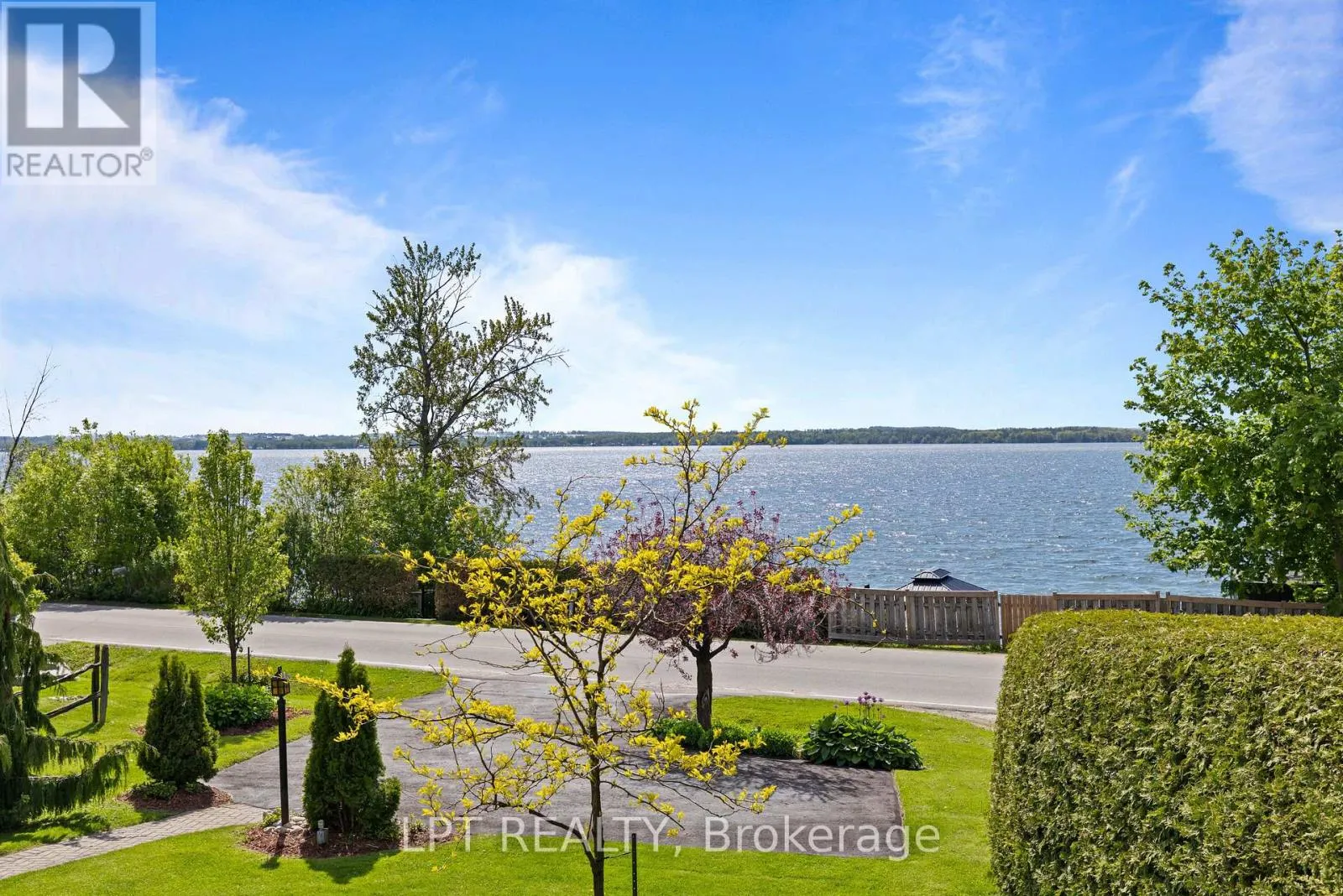 145 LAKE DRIVE N