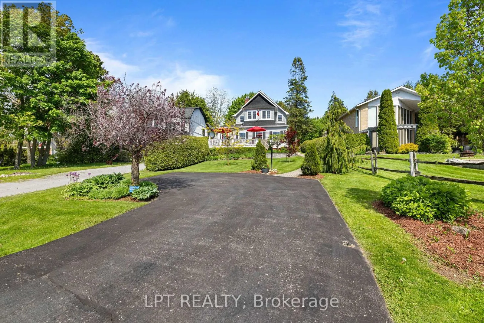 145 LAKE DRIVE N