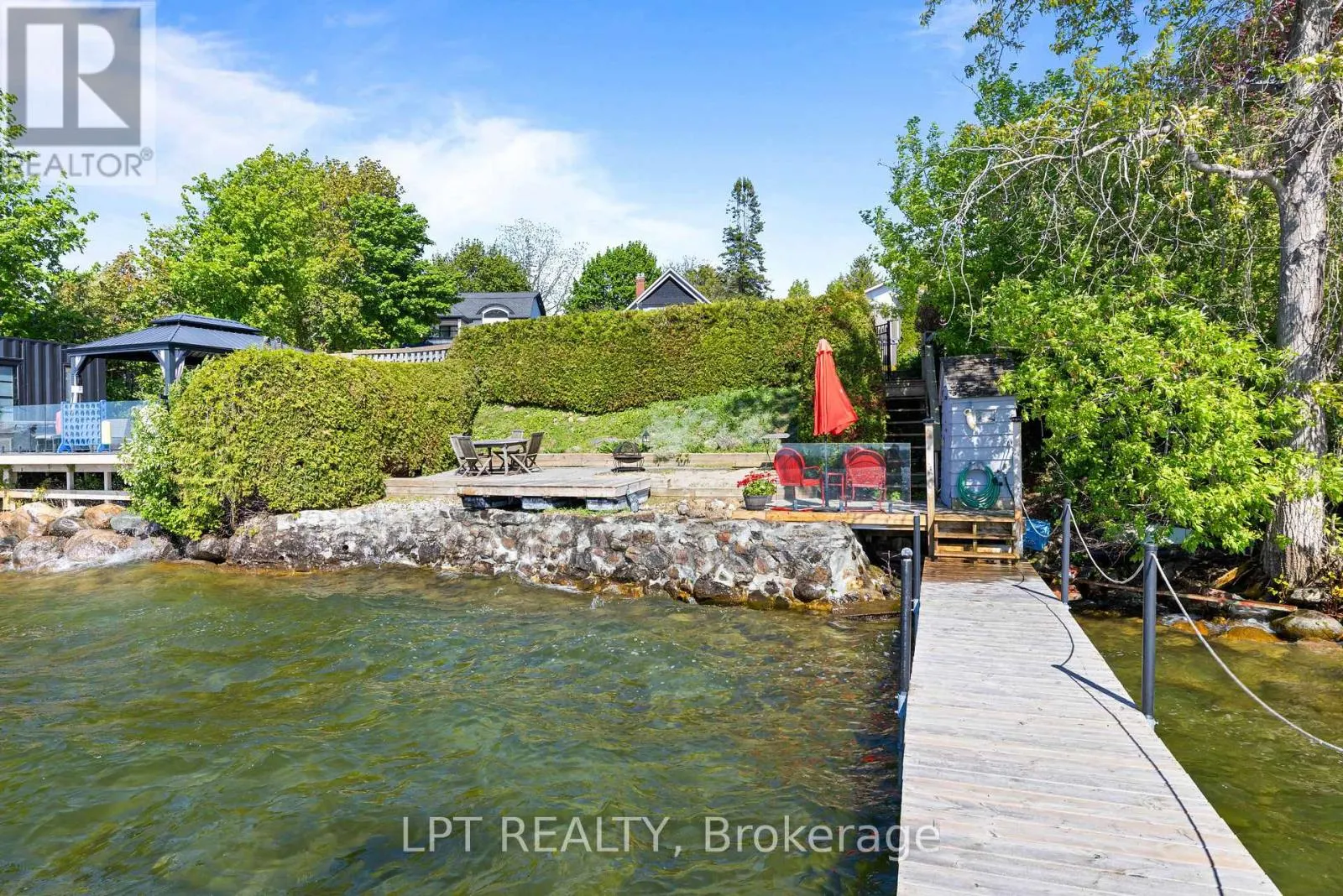 145 LAKE DRIVE N