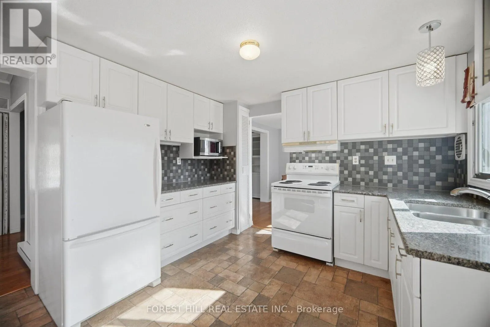 33 RICE DRIVE