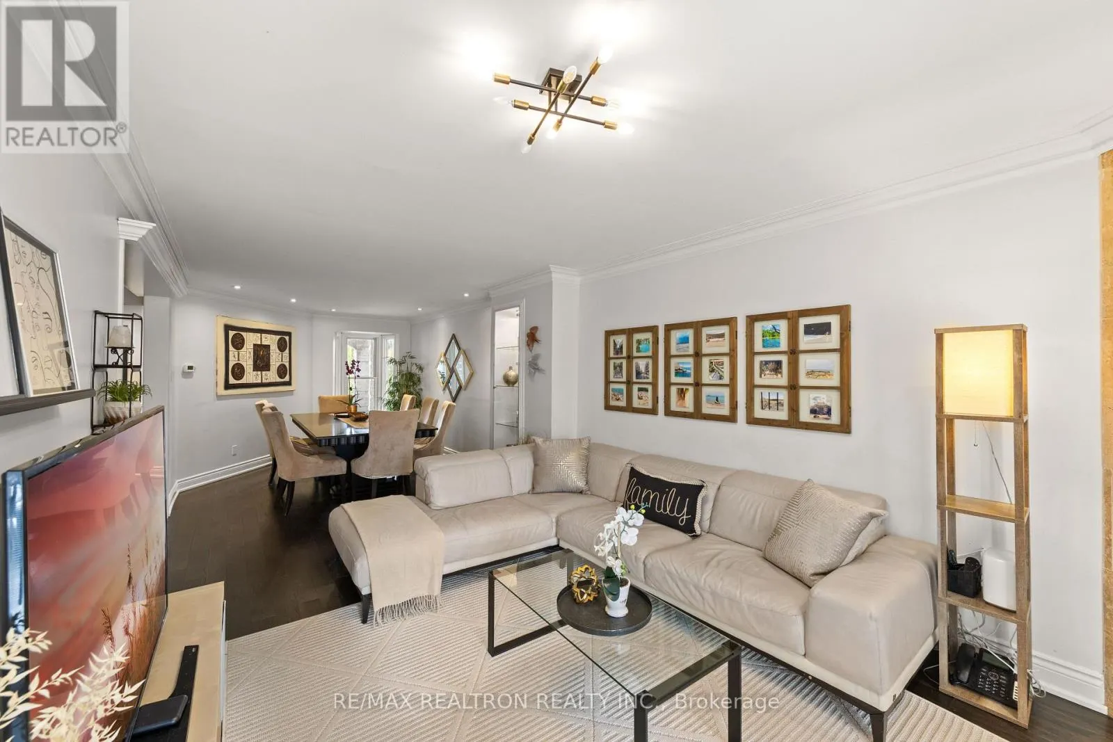 51 CHILMAR CRESCENT