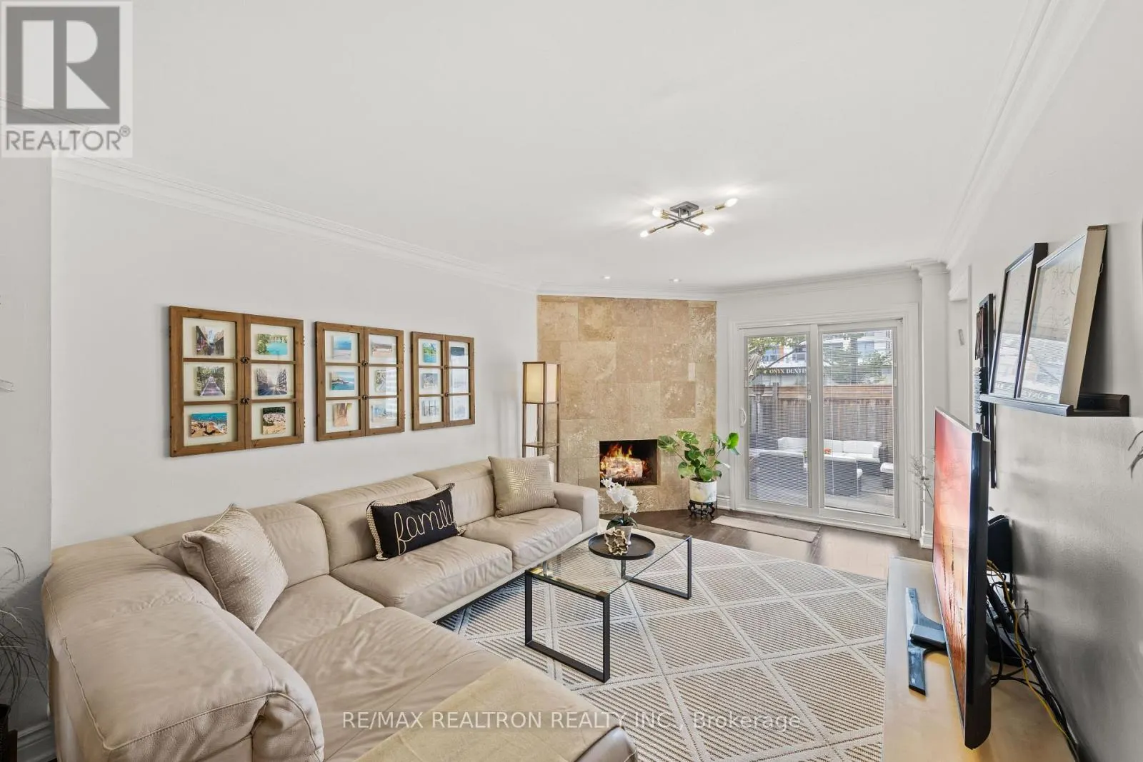 51 CHILMAR CRESCENT