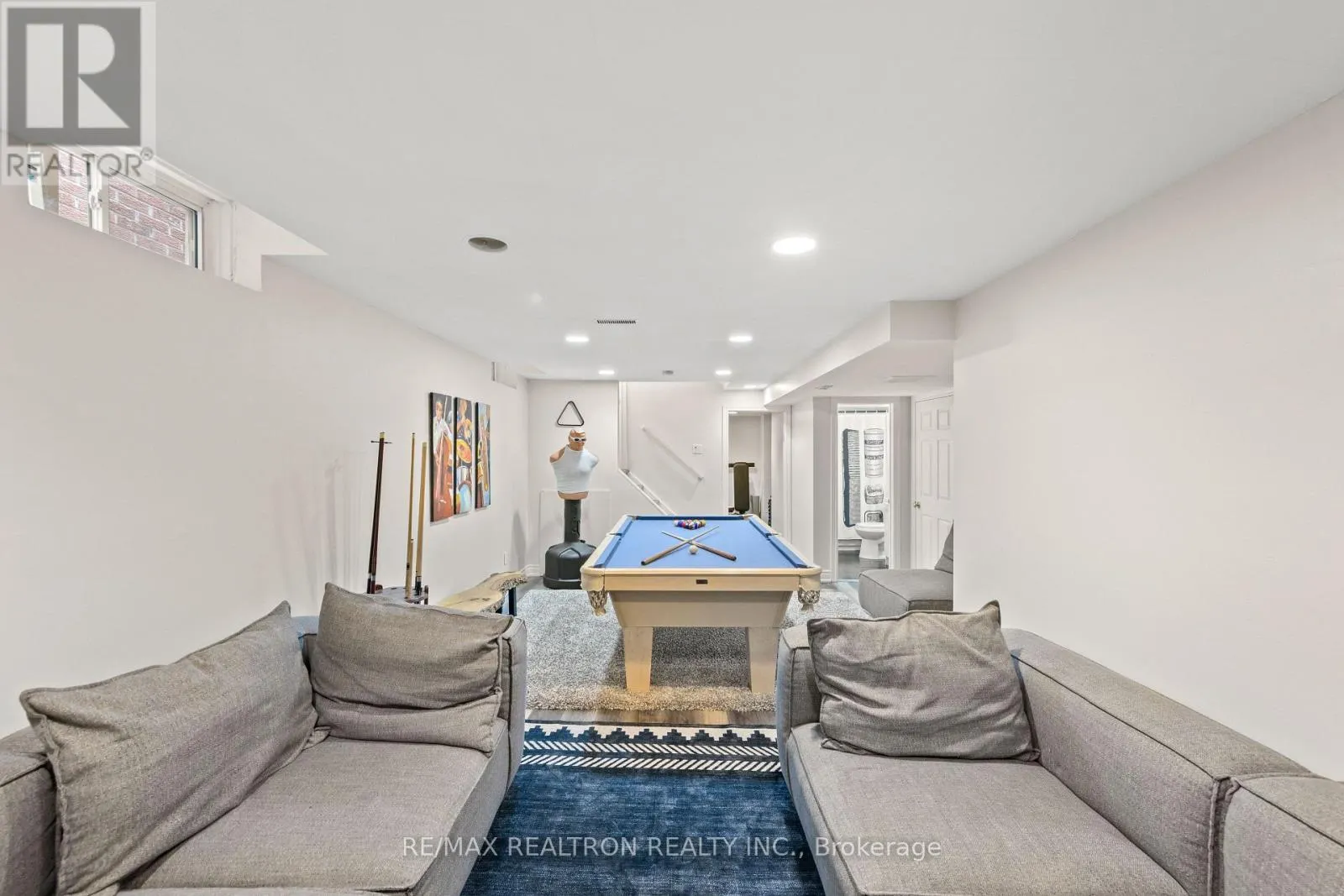 51 CHILMAR CRESCENT