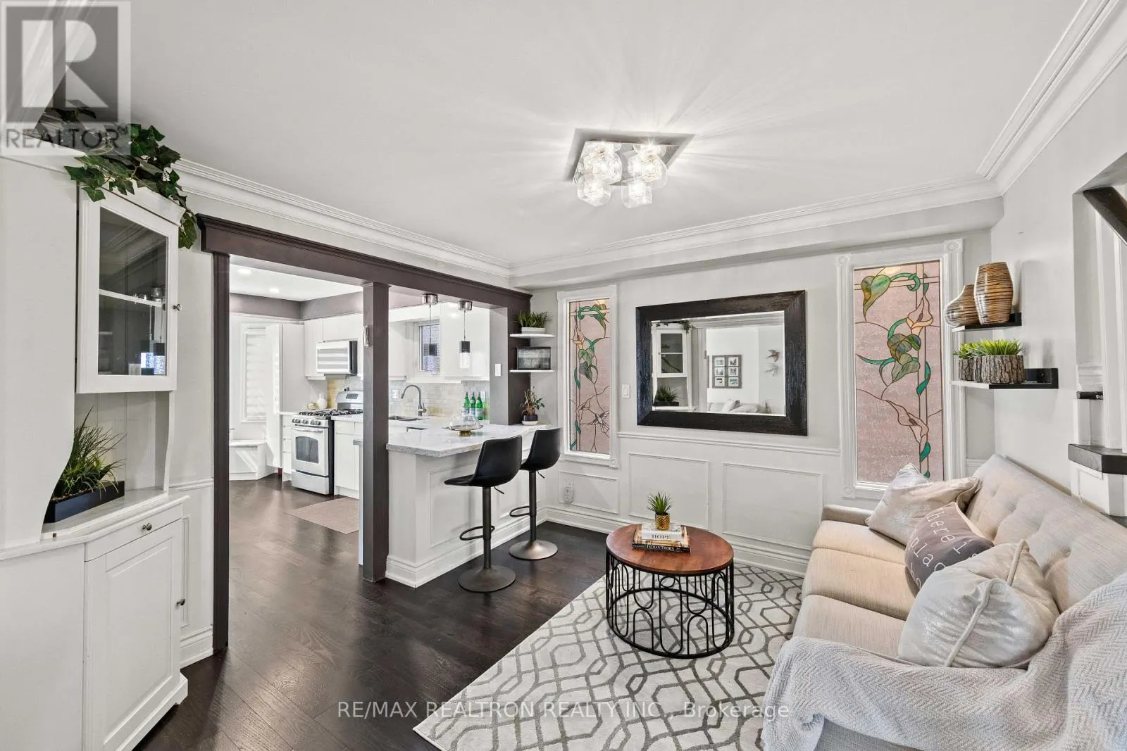 51 CHILMAR CRESCENT