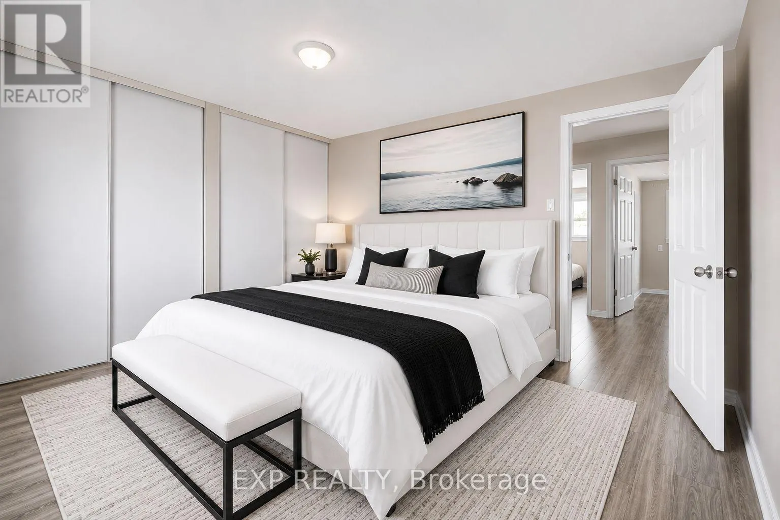 6 POPLAR CRESCENT