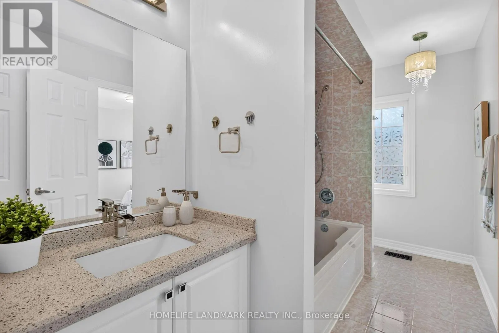 75 ESTRELLA CRESCENT