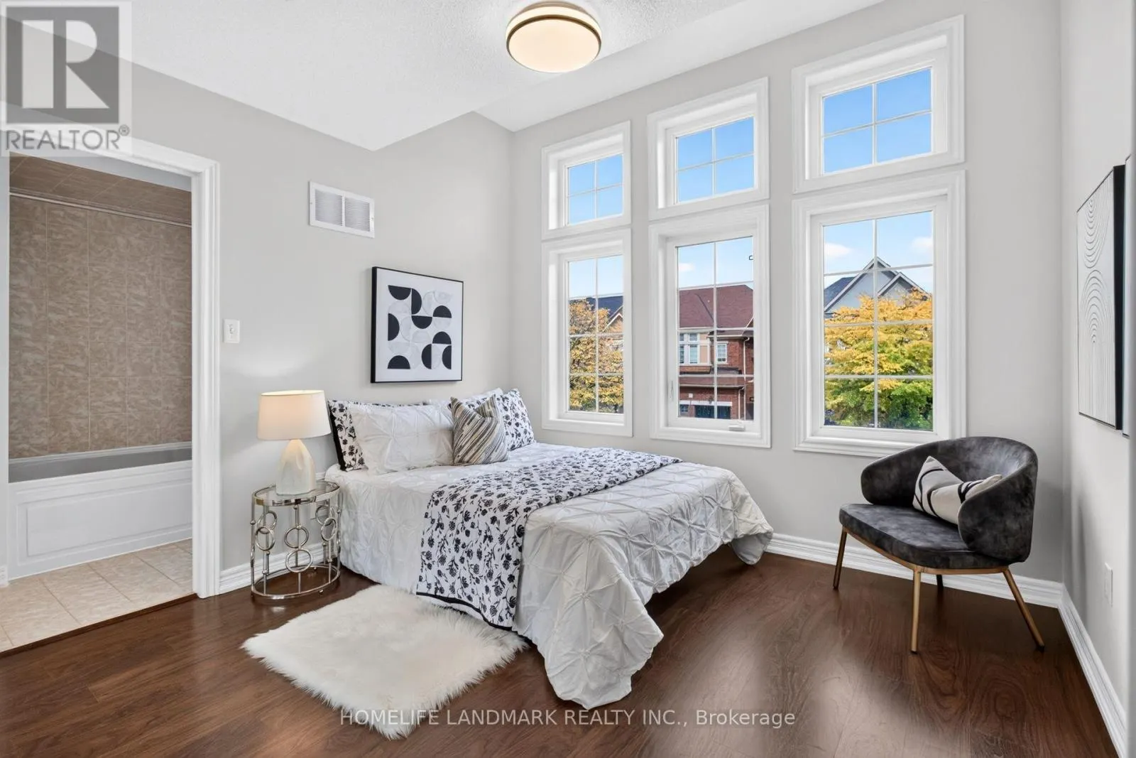 75 ESTRELLA CRESCENT