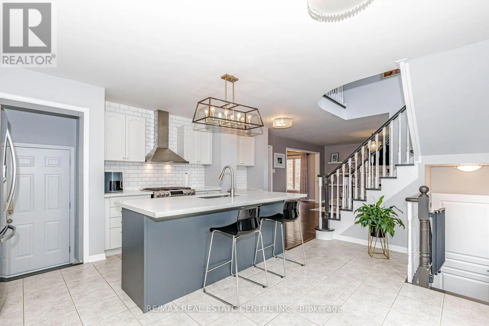 12 DUNNING DRIVE