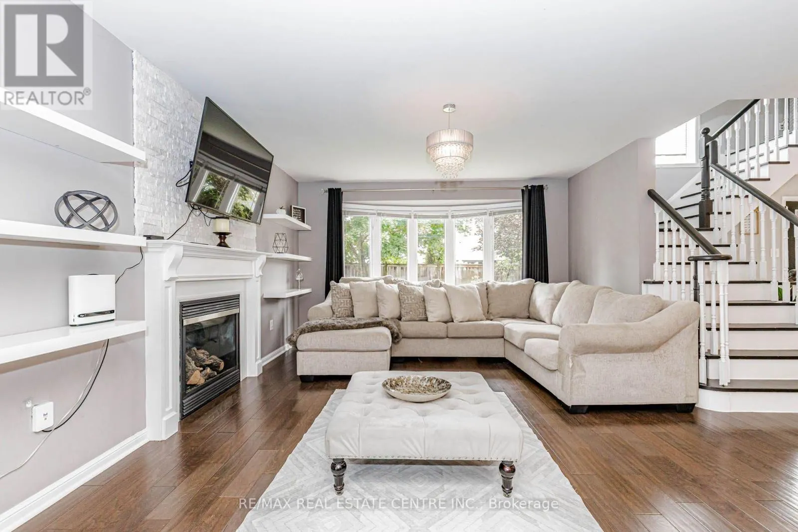 12 DUNNING DRIVE