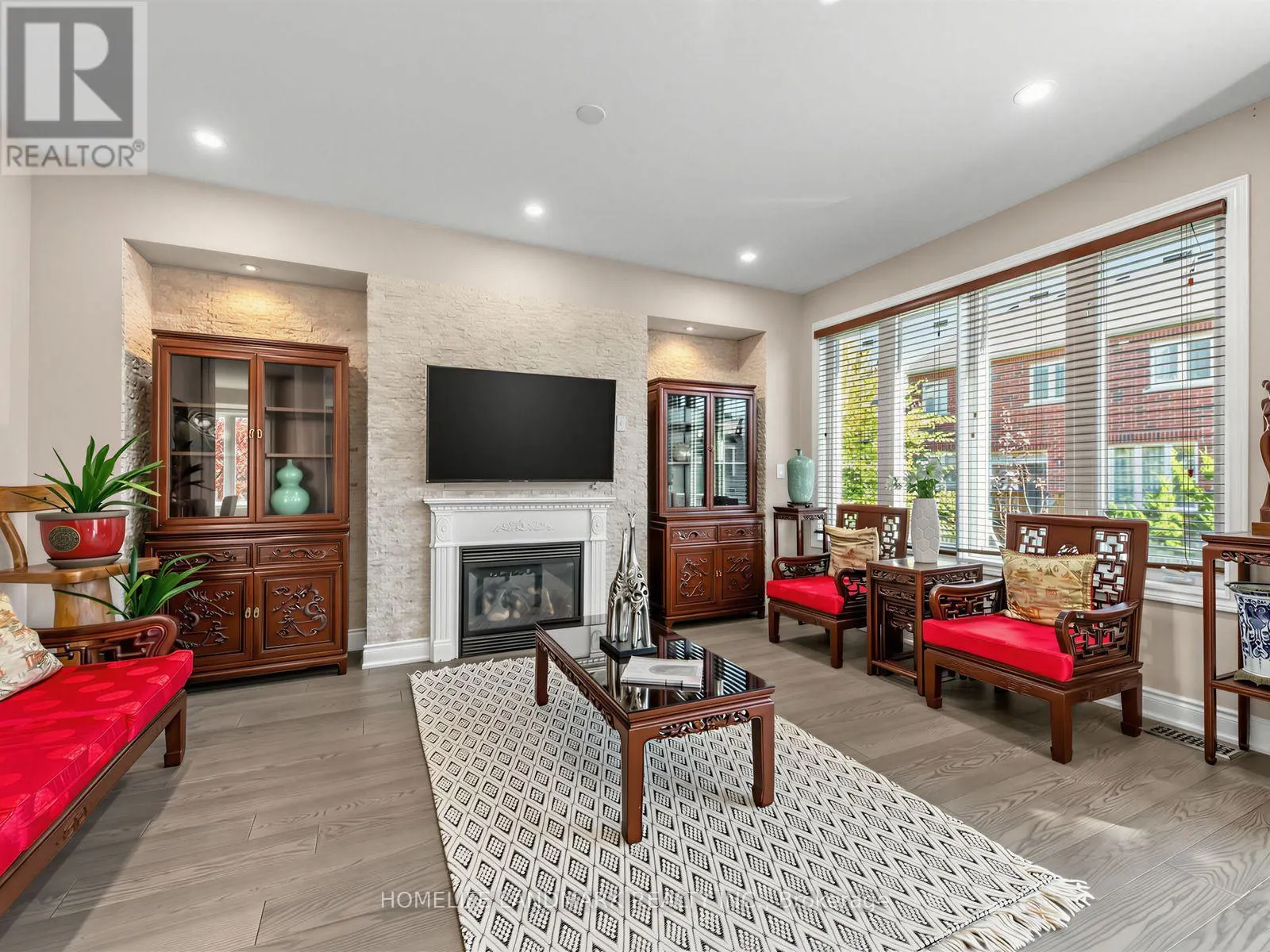 72 VANDERVOORT DRIVE