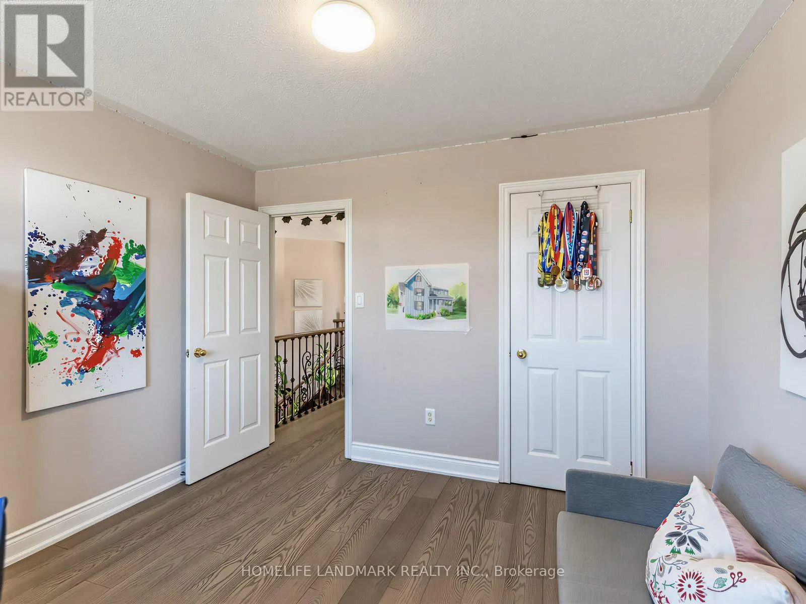 72 VANDERVOORT DRIVE