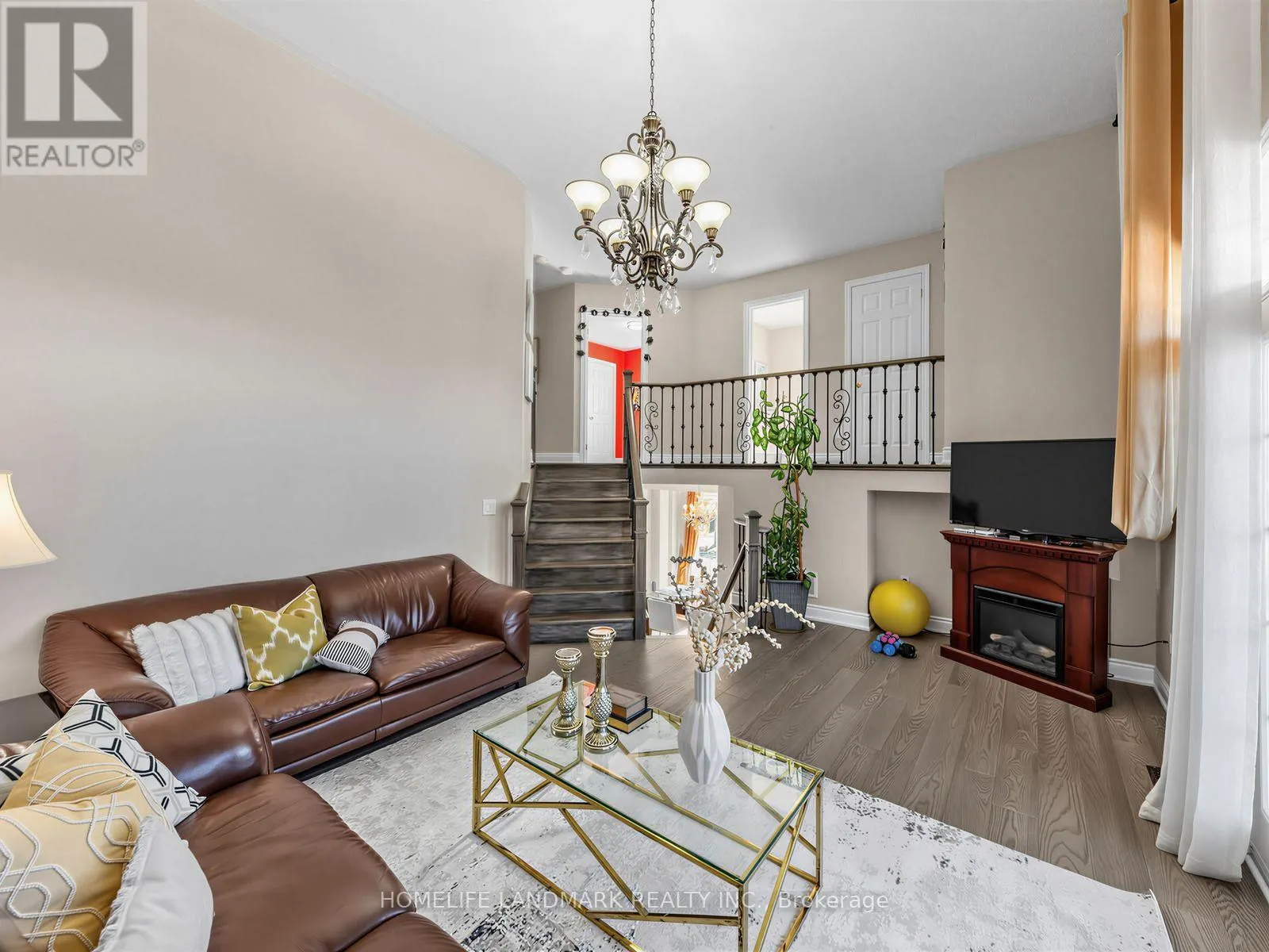 72 VANDERVOORT DRIVE
