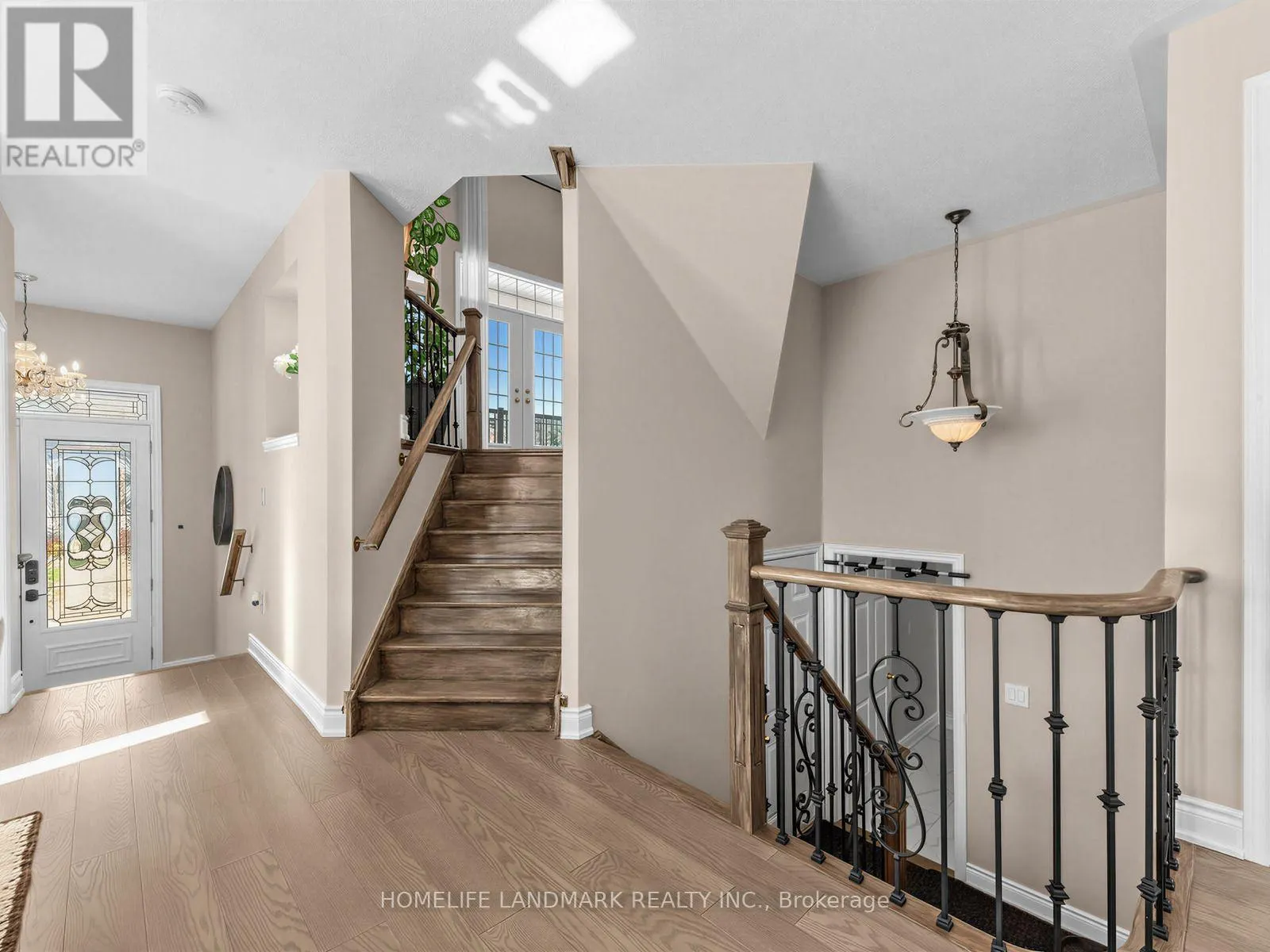 72 VANDERVOORT DRIVE