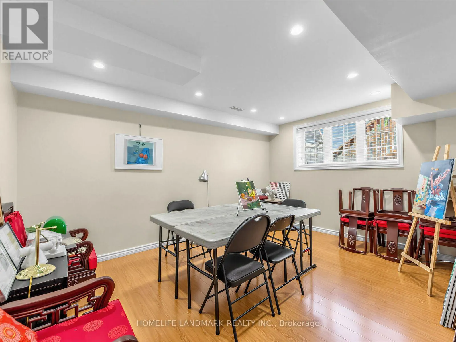 72 VANDERVOORT DRIVE