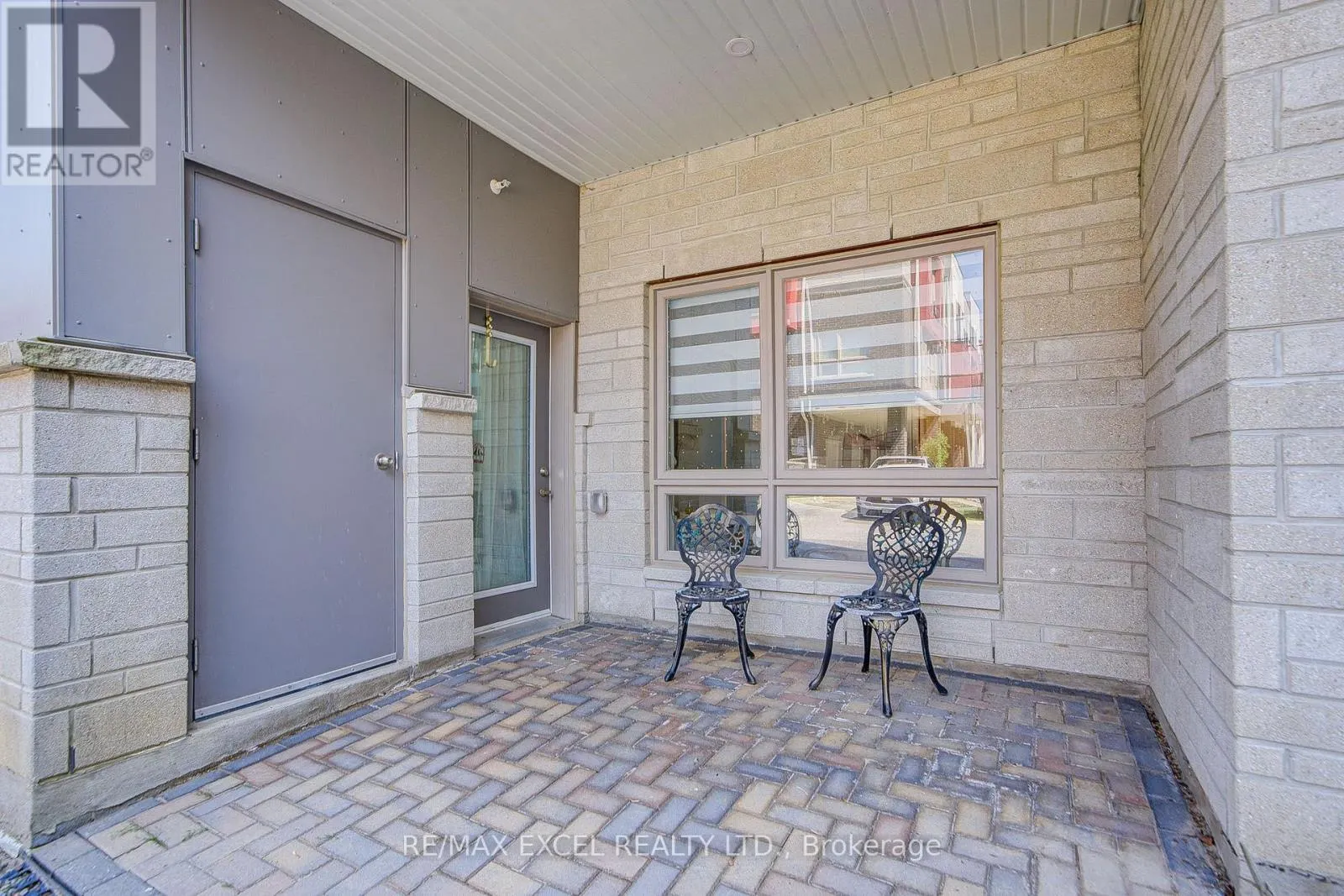 103 - 2 ADAM SELLERS STREET