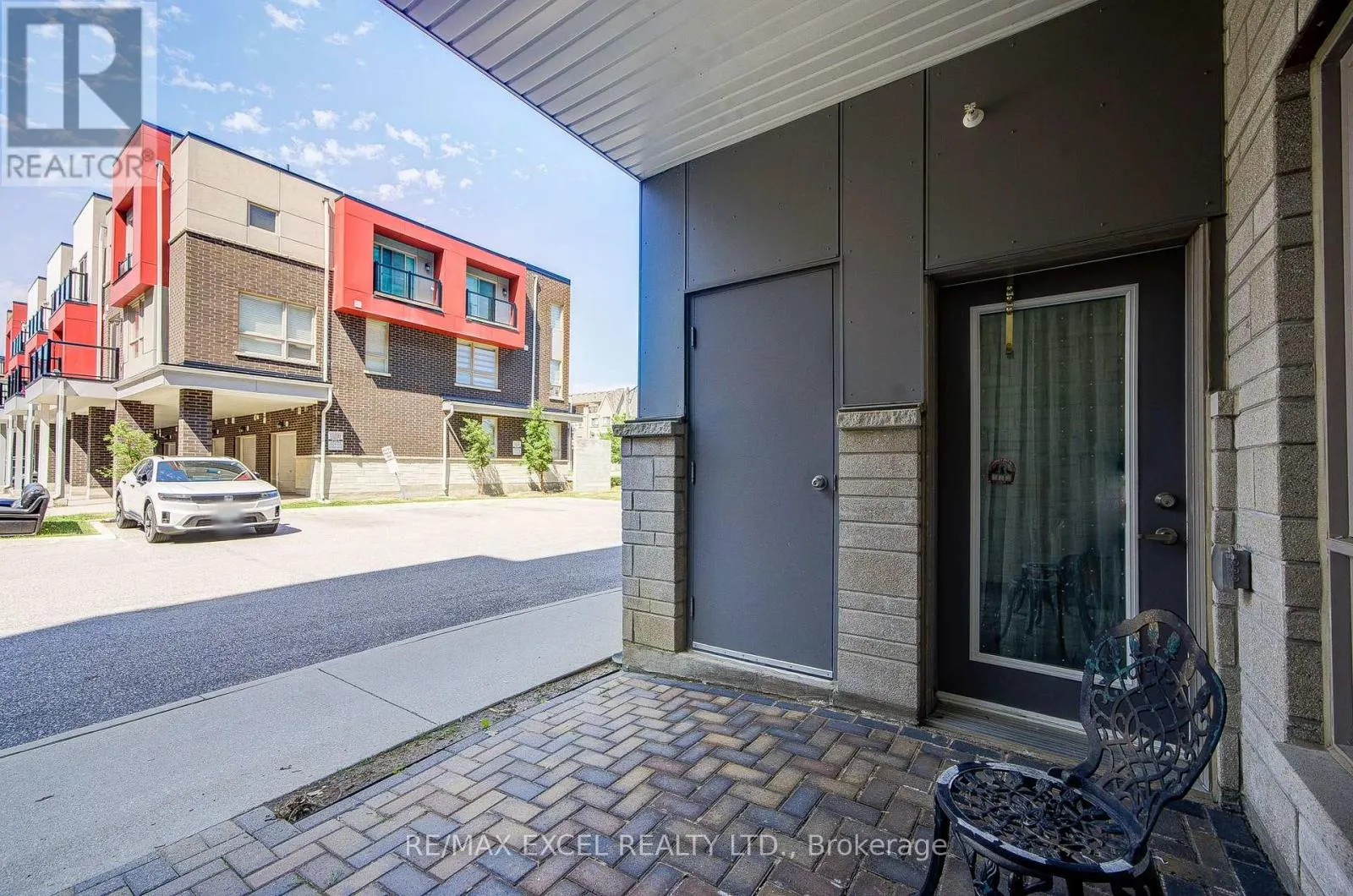 103 - 2 ADAM SELLERS STREET