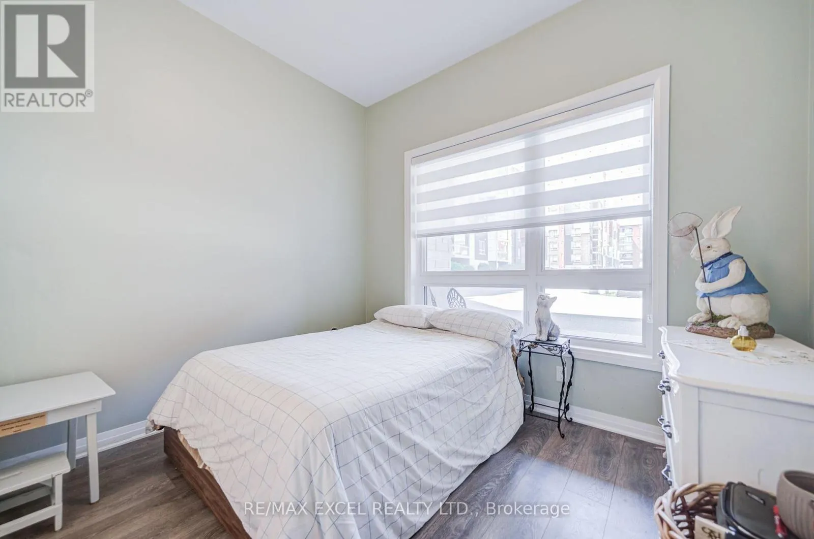 103 - 2 ADAM SELLERS STREET