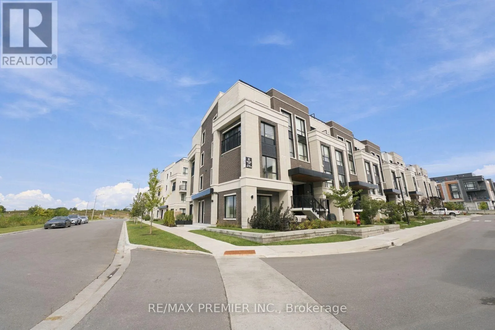 102 - 8 WALDER LANE