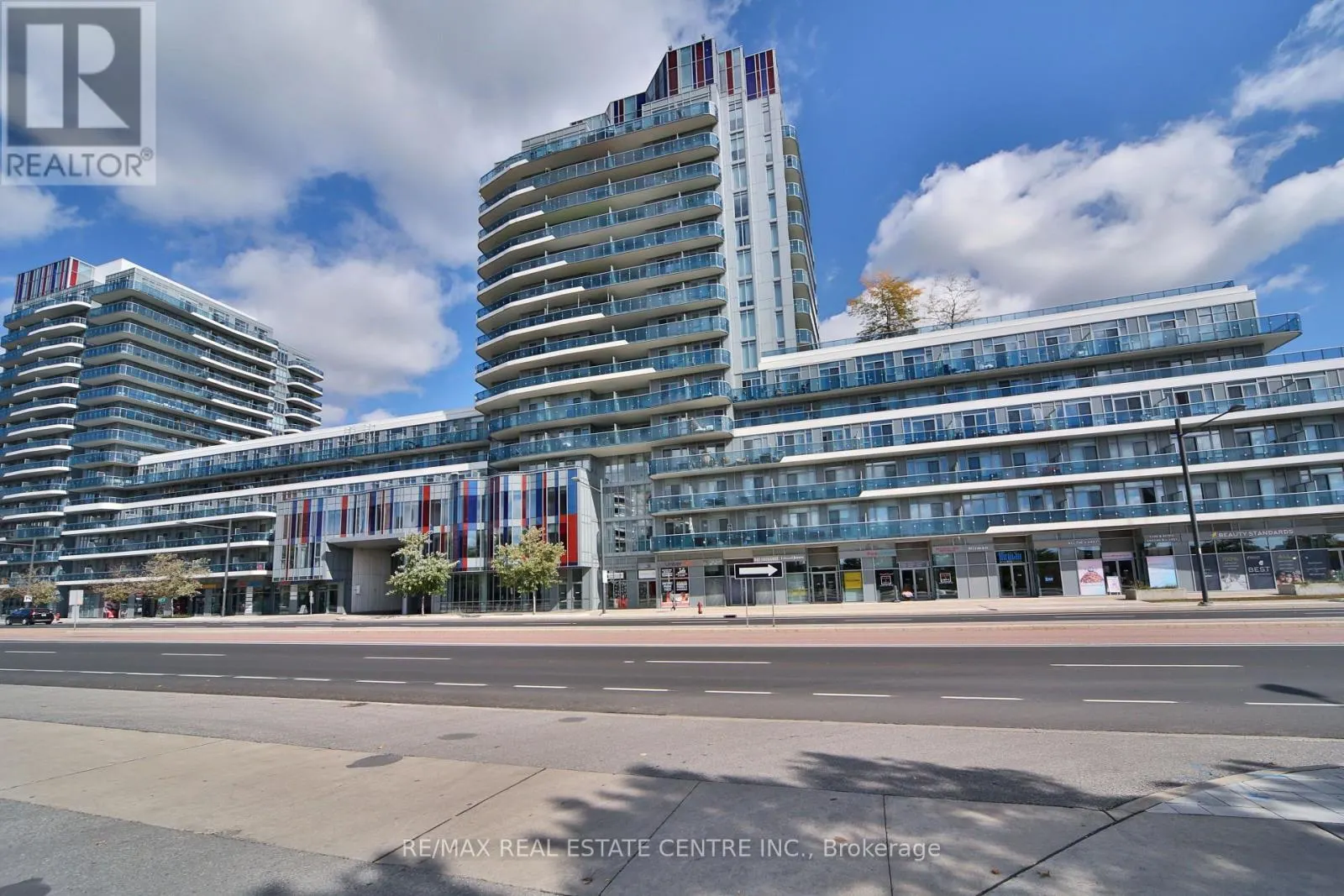 315 - 9471 YONGE STREET