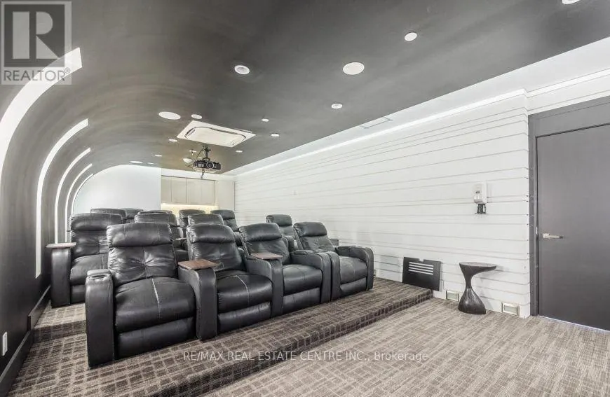 315 - 9471 YONGE STREET