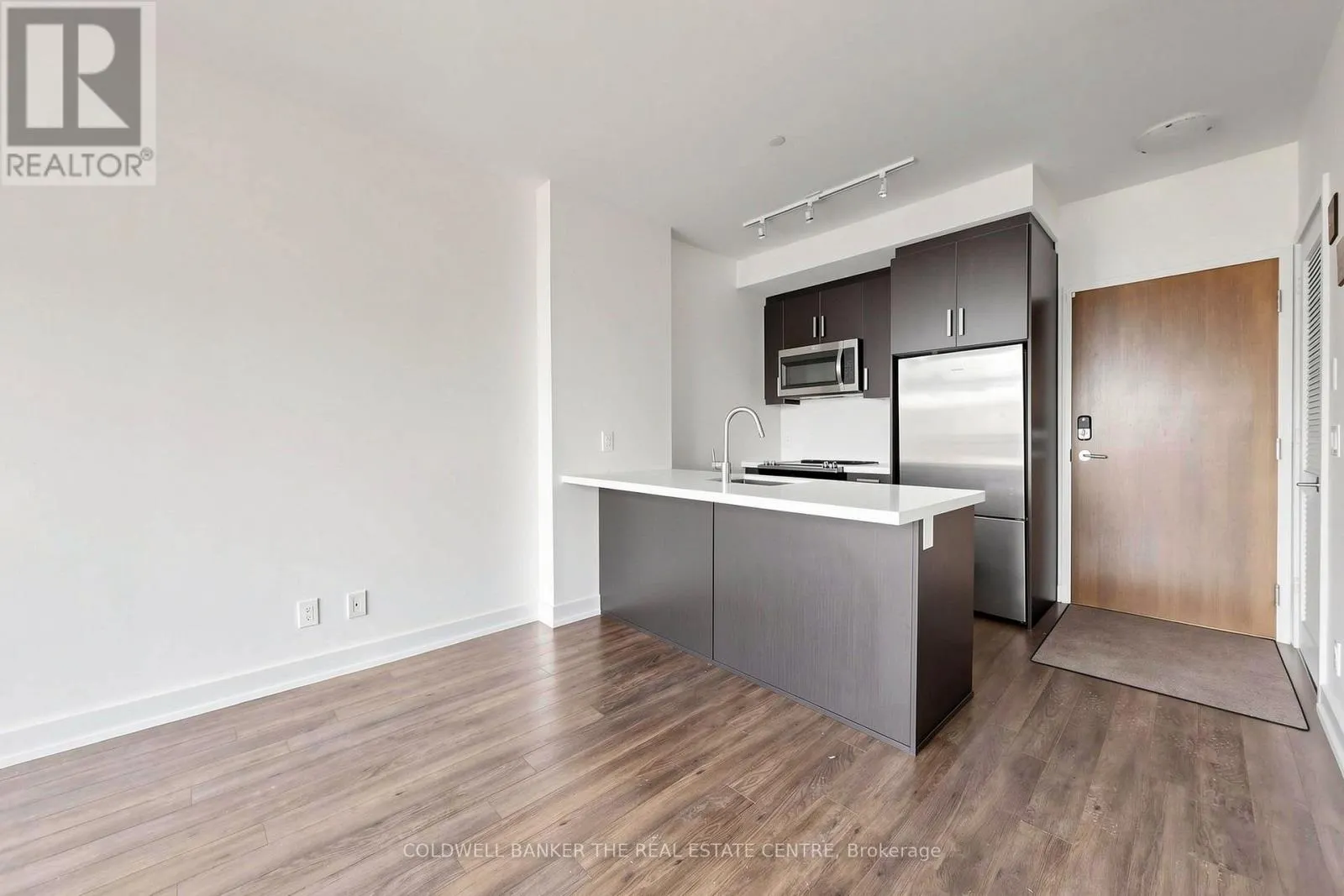 UNIT #415 - 301 SEA RAY AVENUE