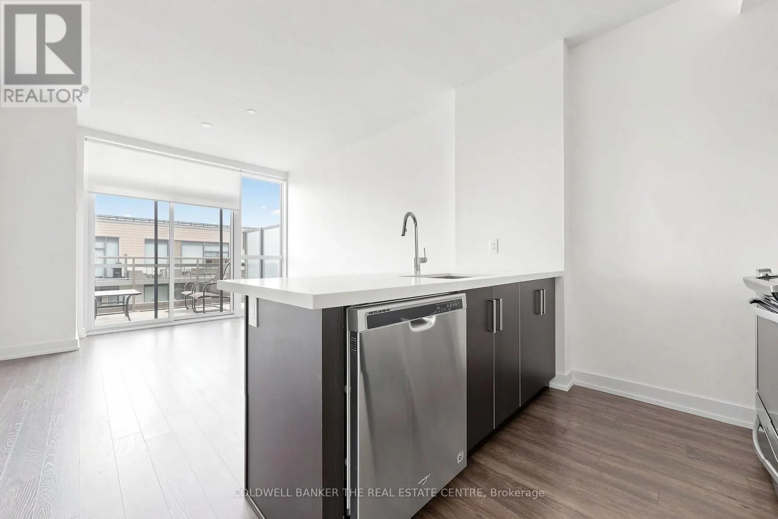 UNIT #415 - 301 SEA RAY AVENUE