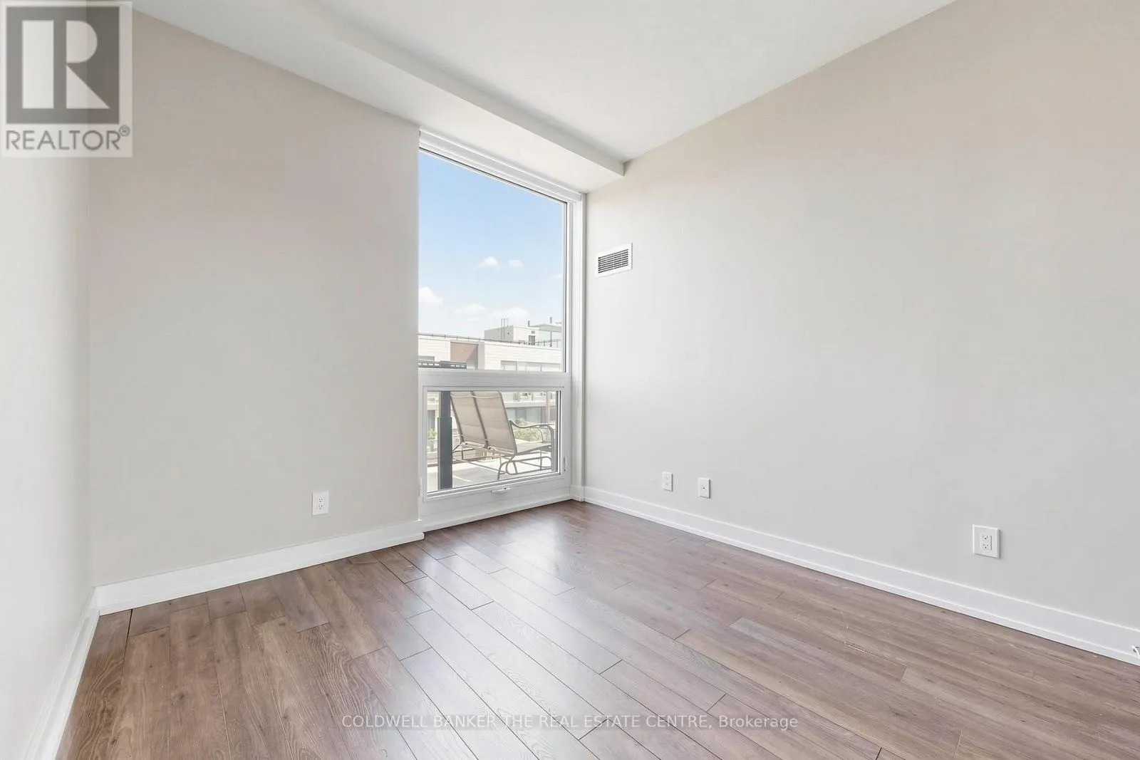 UNIT #415 - 301 SEA RAY AVENUE