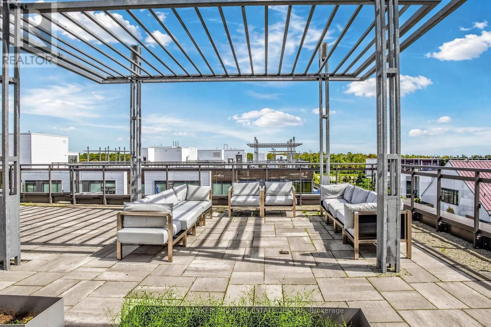 UNIT #415 - 301 SEA RAY AVENUE